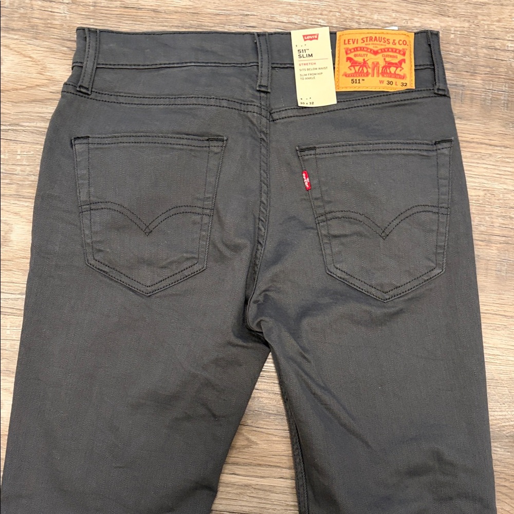 Levi's Men's Charcoal Slim Jeans 30/32 NWT